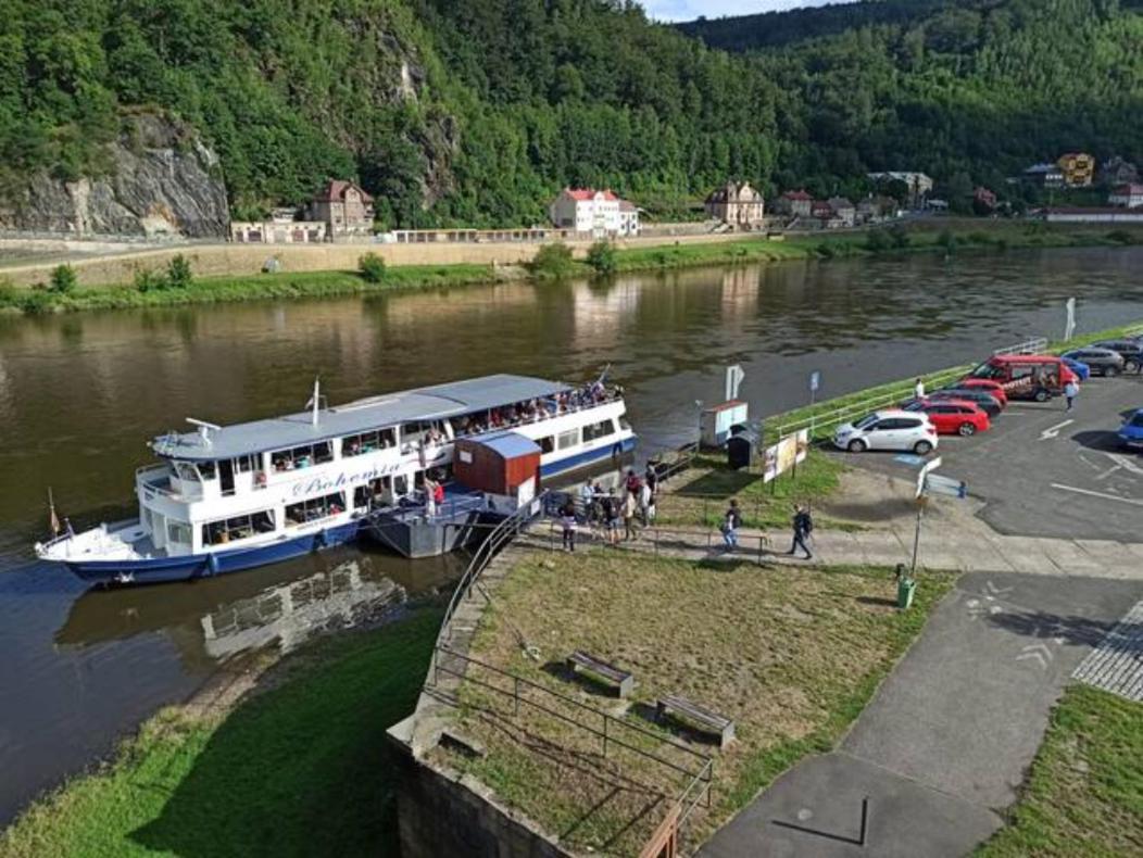 Apartamento U Bocmana S Vyhledem Na Zamek A Labe Decin Exterior foto