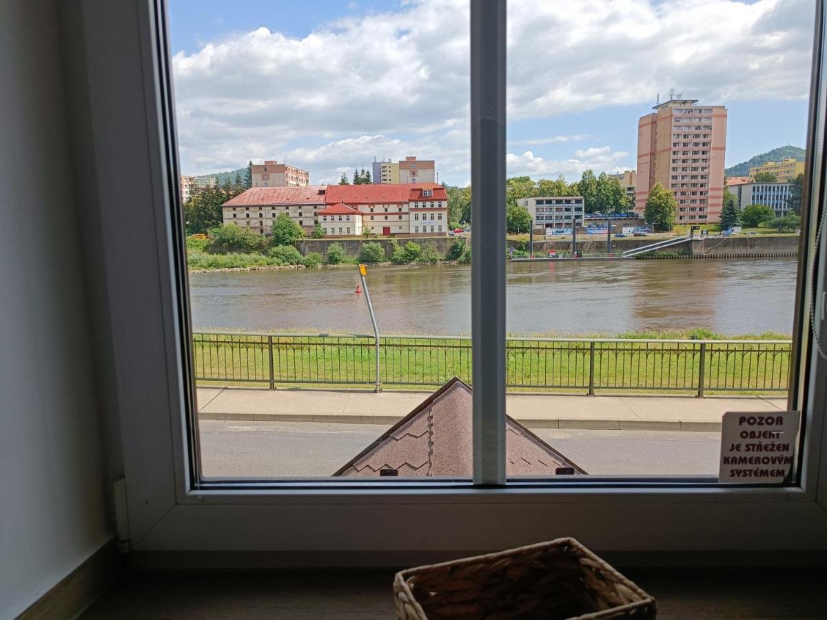 Apartamento U Bocmana S Vyhledem Na Zamek A Labe Decin Exterior foto