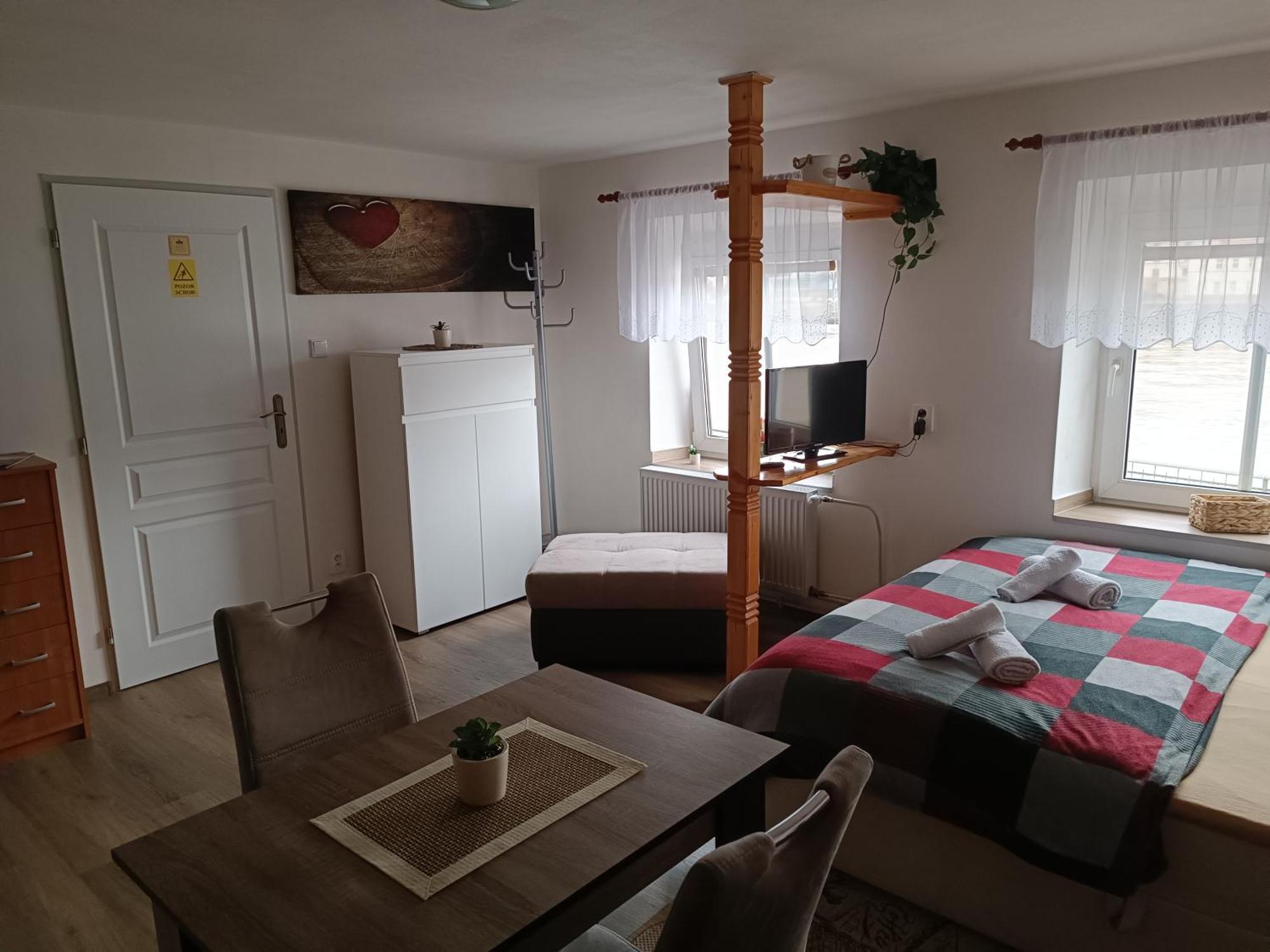 Apartamento U Bocmana S Vyhledem Na Zamek A Labe Decin Exterior foto