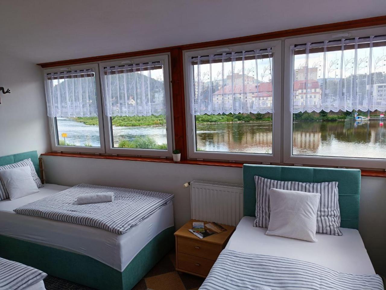 Apartamento U Bocmana S Vyhledem Na Zamek A Labe Decin Exterior foto