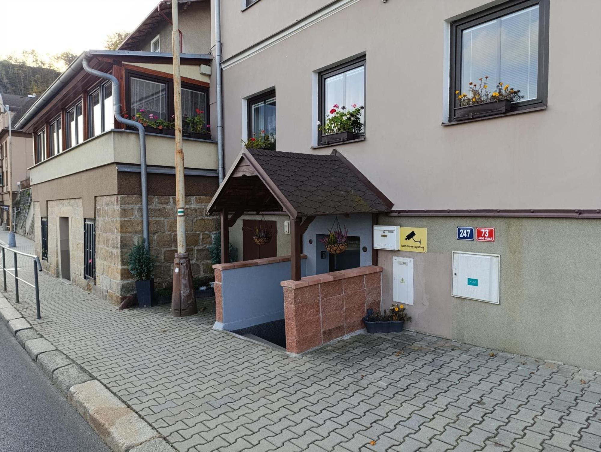 Apartamento U Bocmana S Vyhledem Na Zamek A Labe Decin Exterior foto